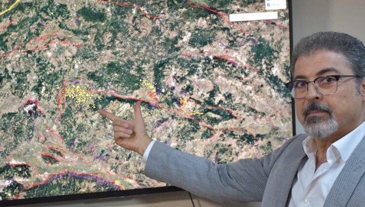 Profesör Sözbilir iki bölgeyi işaret etti: Birkaç ay deprem fırtınası yaşanacak