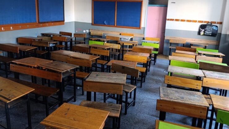 Sınıflar balık istifi