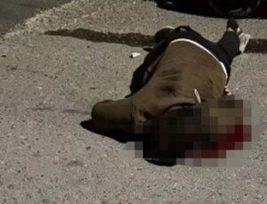 Sırtındaki bıçakla hastaneye yetişemeden can verdi