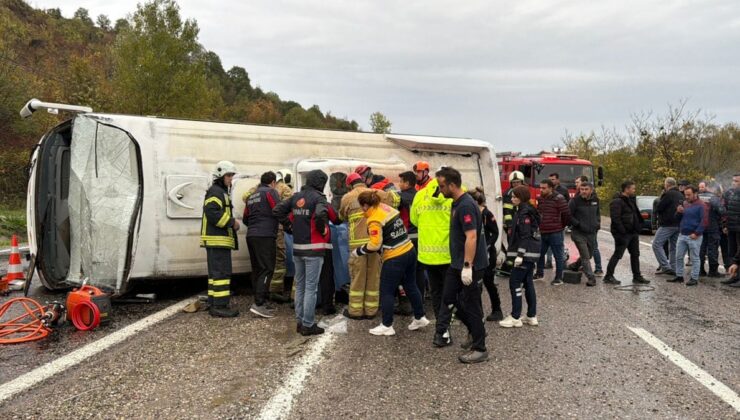Tekstil işçilerini taşıyan servis midibüsü devrildi: 1 ölü, 19 yaralı