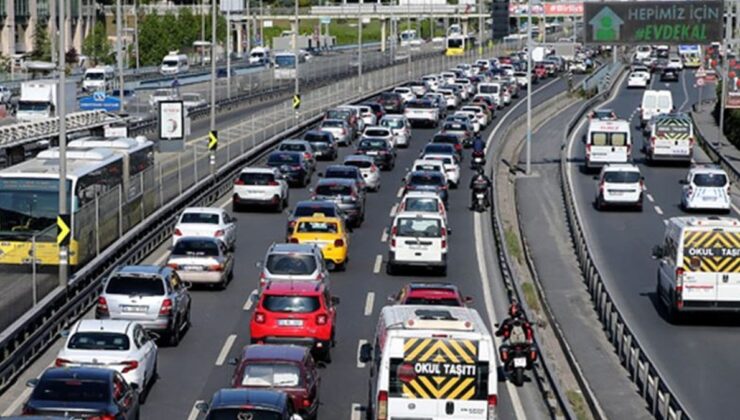 Trafikte bunu yapan yandı! Ehliyetine 60 gün el konulacak