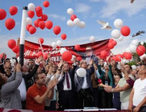 Tutuklu belediye başkanının doğum günü gıyabında kutlandı