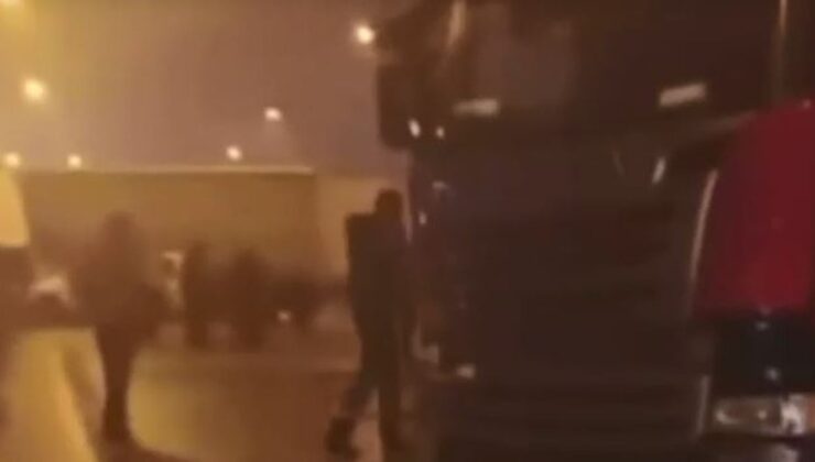 12 araç birbirine karıştı: 13 yaralı