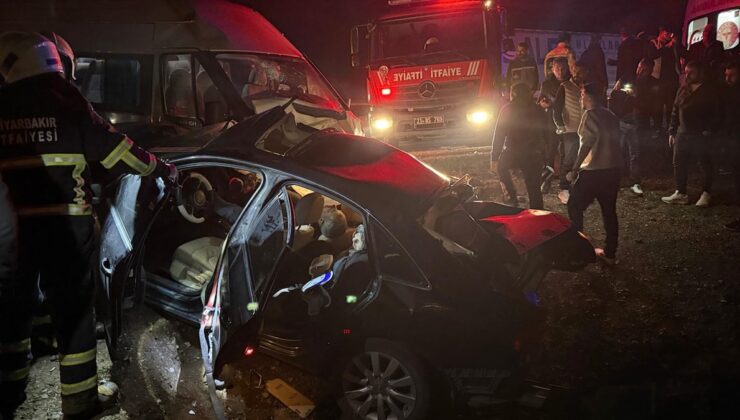 5 araç birbirine girdi, ortalık kan gölüne döndü: Ölü ve yaralılar var