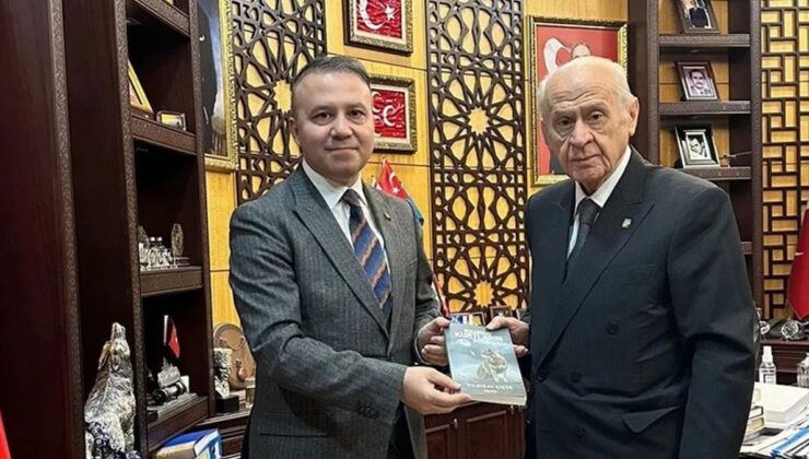 Ak trol’lerin Atatürk düşmanlığı MHP’de rahatsızlık yarattı: ‘Yüz vermeyin artık’