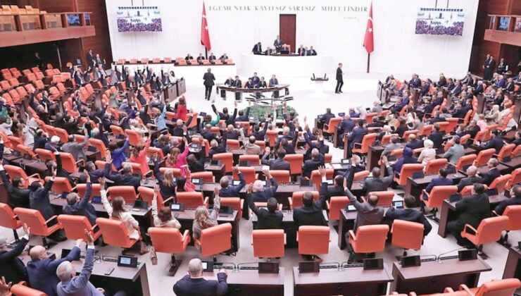 Anayasa değişikliği için 14 eksik kaldı