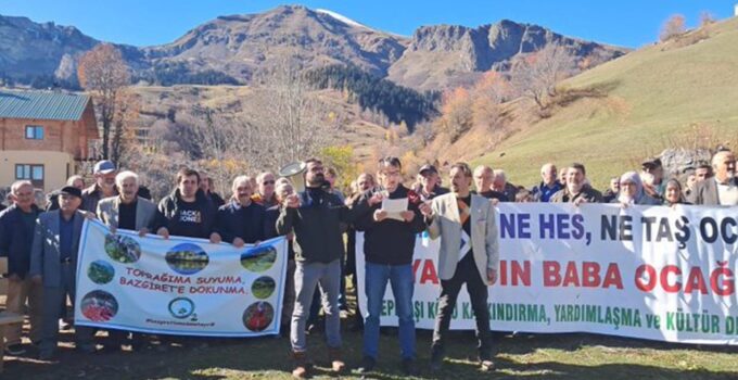 Artvin’de köylüler, maden projesini protesto etti