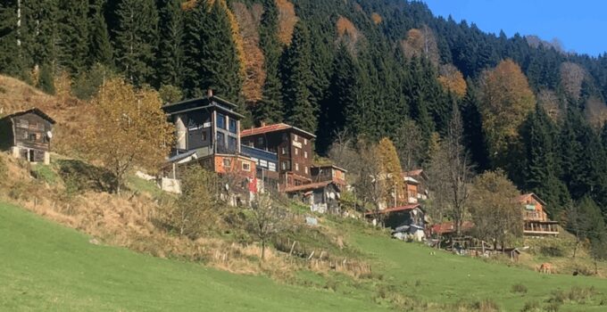 Ayder Yaylası’nda sonbahar sakinliği