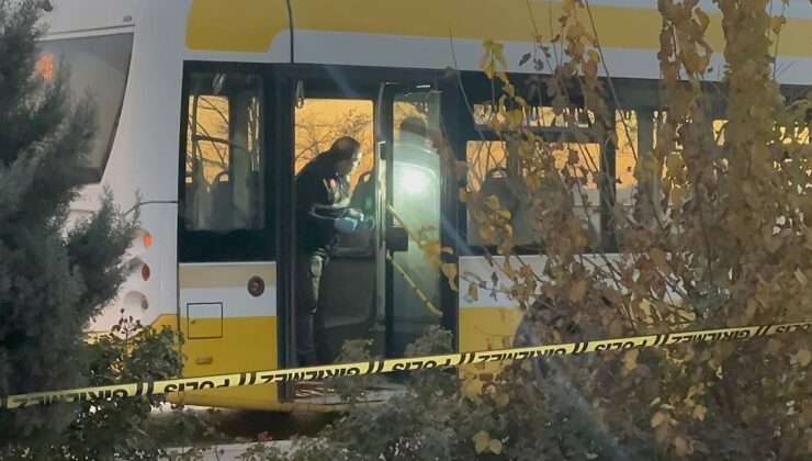 Belediye otobüsünde dehşet! Eşinin gözü önünde bıçakladı