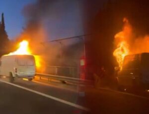 Beşiktaş’ta seyir halindeki minibüste yangın