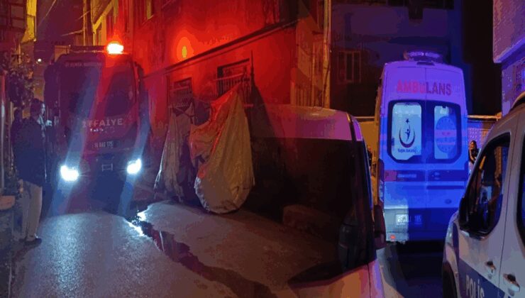 Bursa’da cinnet anları: Evini ateşe verdi