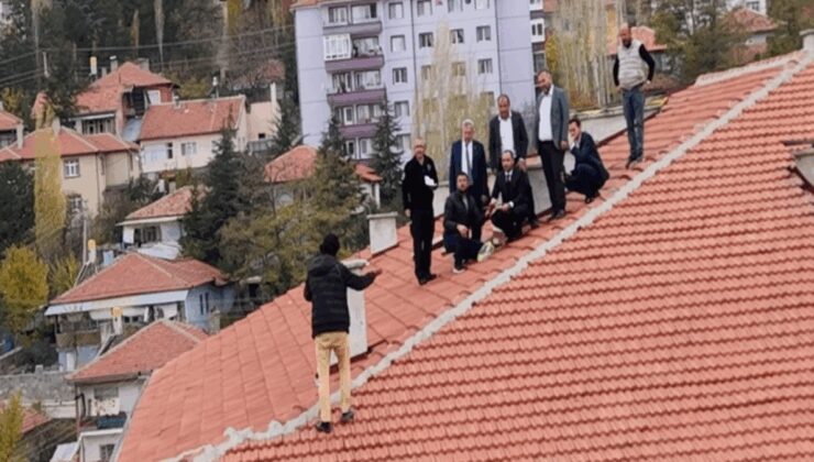 Çankırı’da çatıya çıkan kişiyi, AKP’li İl Başkanı ikna etti