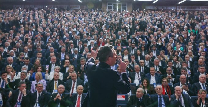CHP ‘Şimdi İktidar Zamanı’ sloganıyla Kurultay’a hazırlanıyor
