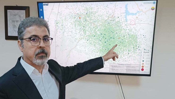 Deprem fırtınası altındaki Sındırgı için korkutan açıklama: Binalar boşaltılmalı, yıkılabilir!