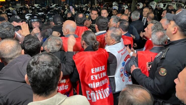 Hutbede övdüler dışarıda dövdüler