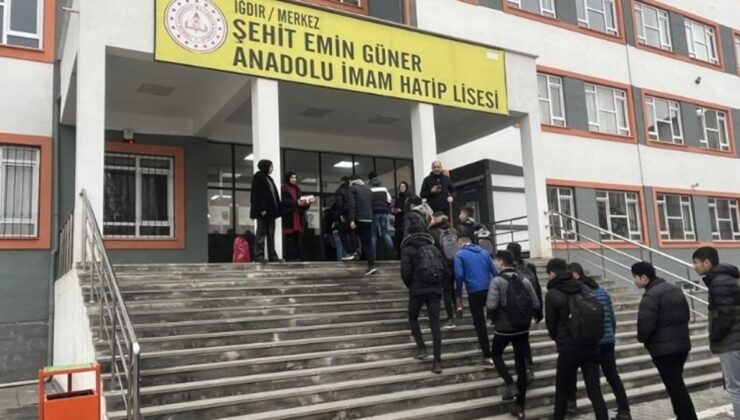 İmam hatip lisesinde kavga: 1 kişi bıçaklandı