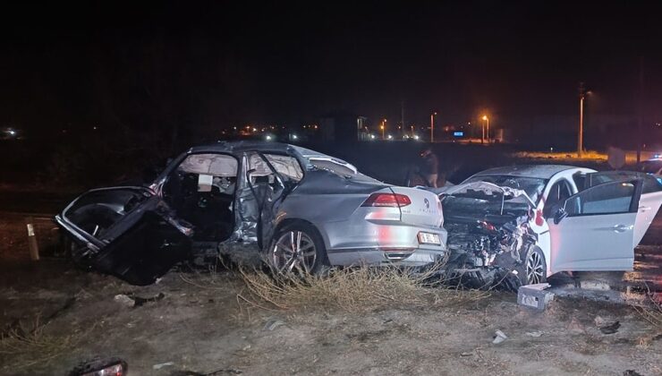 Kara yolu kana bulandı: 3 ölü, 2’si ağır 6 yaralı