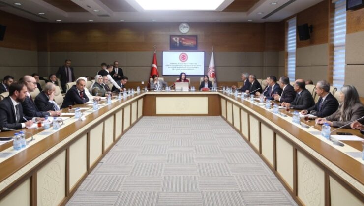 Meclis’te tansiyon yükseldi: CHP salonu terk etti