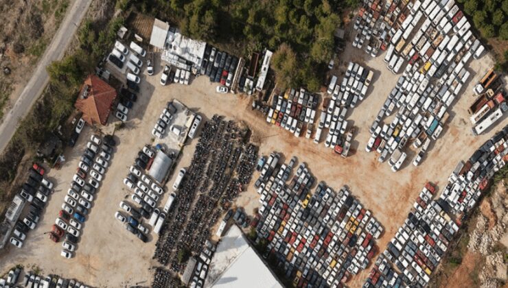 Milyonluk araçlar çürümeye terk edildi