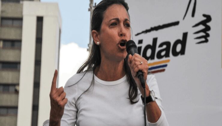 Muhalif lider Machado, ordudan silahlarını bırakmasını istedi