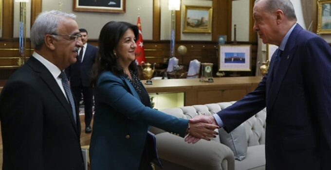 Saray’a yakın isimden çarpıcı iddia: ‘Erdoğan, Öcalan’la görüşmeye yeşil ışık yaktı’