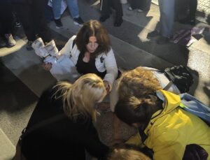 Şiddete karşı mücadele gününde polis şiddeti