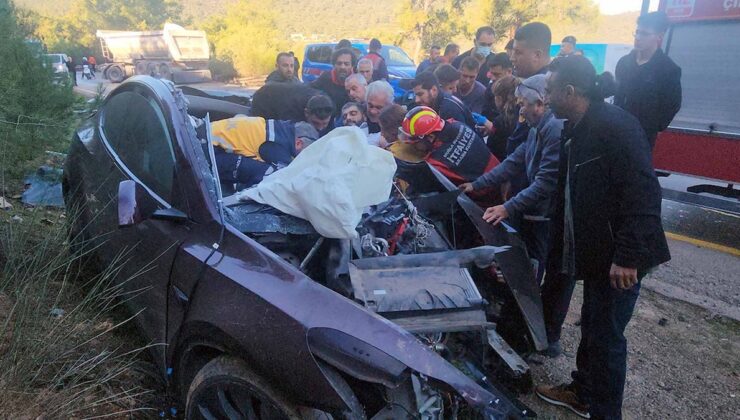 Turistik yolda feci kaza