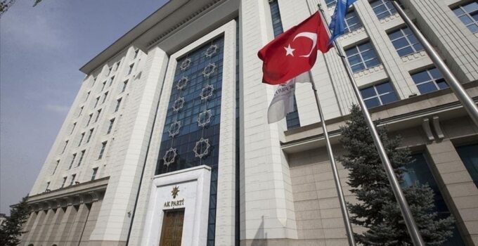 AKP’de kazan kaynıyor: 4 başkan istifa etti