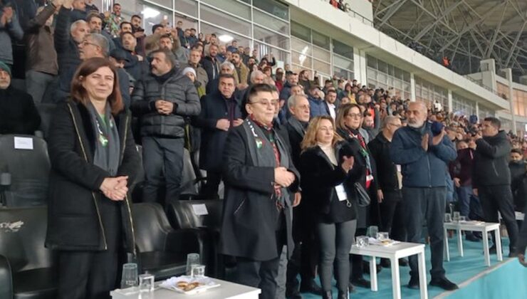 Amedspor davet etti; Leyla Zana tribünde