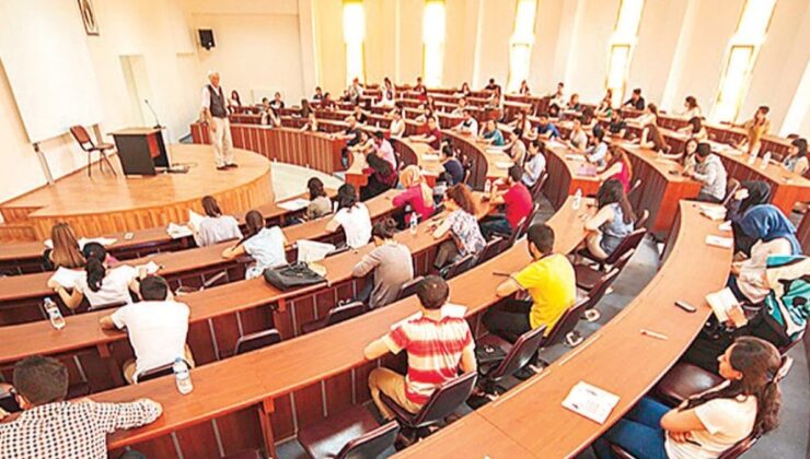 Artık her dönem 3 sömestr olacak: Üniversiteler o tarihte 3 yıla düşüyor!