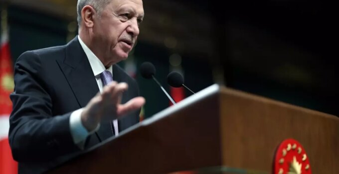 Cumhurbaşkanı Erdoğan, Maduro ile telefonda görüştü