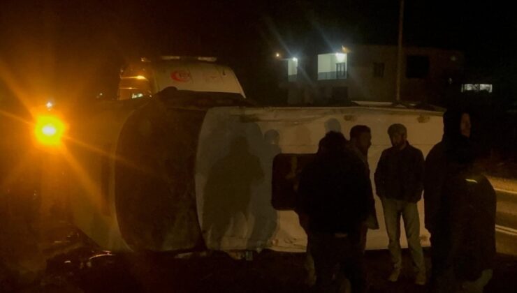 Diyarbakır’da işçi servisi minibüsü devrildi: 16 yaralı