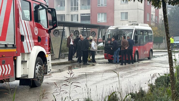 Düzce’de halk midibüsü alev aldı