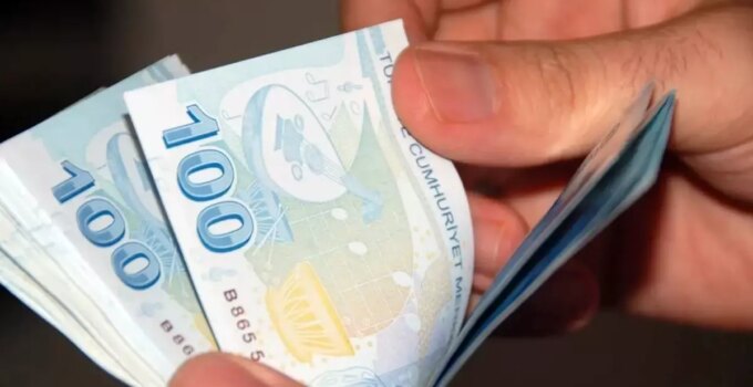 Düzenleme komisyondan geçti! Kamudaki üst düzey memurlara 30 bin lira seyyanen zam