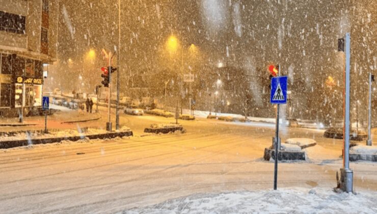 Erzurum ve Kars’ta 5 yerleşim yerine kardan ulaşım sağlanamıyor