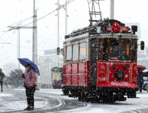 İstanbullulara kötü haber! Kar hayali yeni yıla kaldı