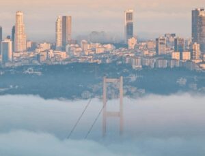 İstanbul’u sis bürüdü: Görüş mesafesi azaldı