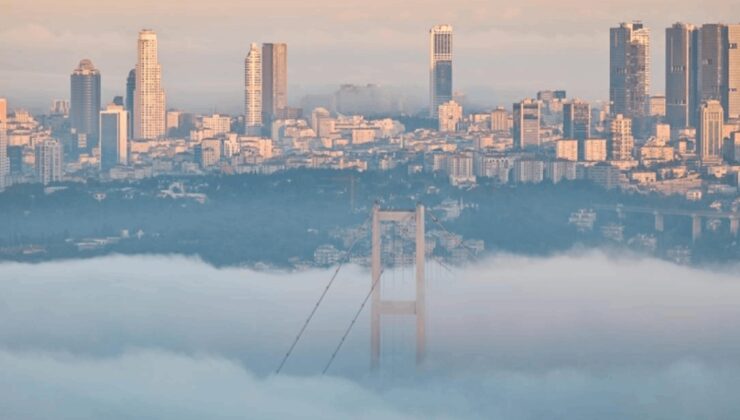 İstanbul’u sis bürüdü: Görüş mesafesi azaldı