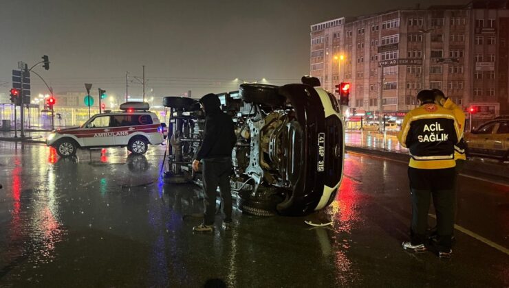 İzmit’te ambulans ile minibüs çarpıştı: 6 yaralı