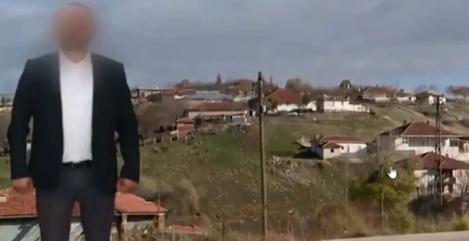 Mahalle muhtarı torbacı çıktı