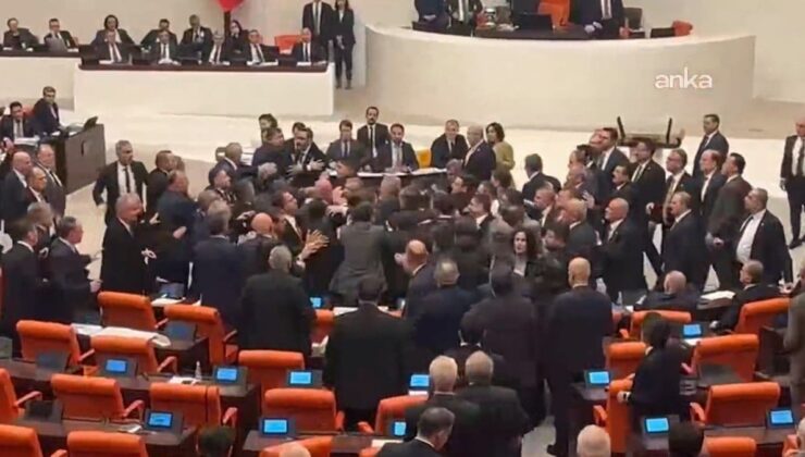 Meclis’te gerginlik! 2026 bütçesi kabul edildi, vekiller birbirine girdi