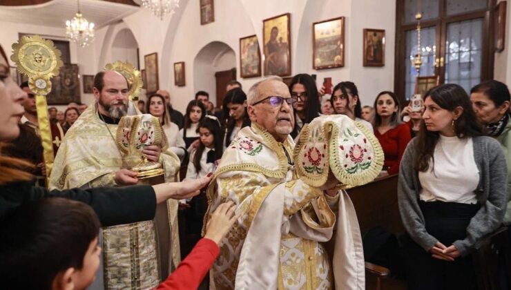 Mersin’de Ortodoks Kilisesi’nde Noel ayini yapıldı