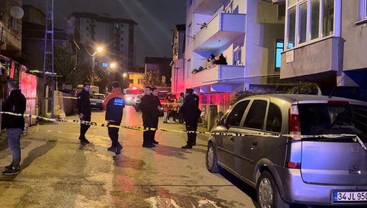 Pendik’te tekstil atölyesinde yangın: Alevler minibüs ve otomobile sıçradı