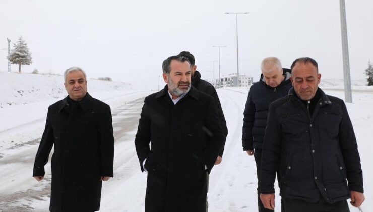 Selde görünmeyen AKP’li başkan, karda şov yaptı