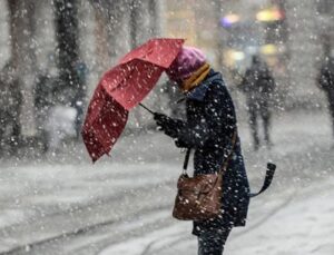 AKOM uyardı: Haftasonu İstanbul’a yine kar geliyor