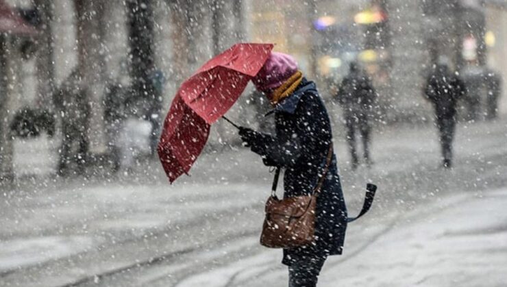 AKOM uyardı: Haftasonu İstanbul’a yine kar geliyor