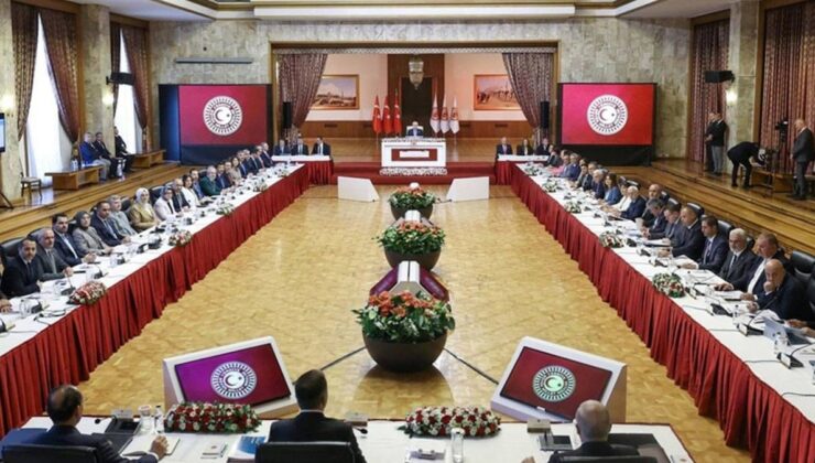 AKP’li kurmaylardan uyarı! Soru işaretleri artıyor