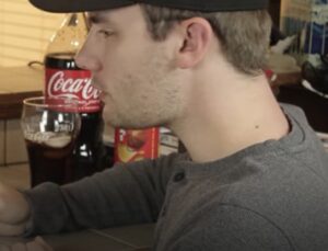 Coca Cola’nın 130 yıldır sır gibi saklanan tarifini çözdü