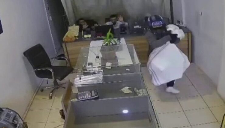 Hatay’da silahlı kuyumcu soygunu: 3 dakikada 3 kilo altınla kaçtılar