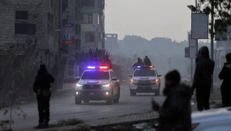 Irak, Suriye’den 150 IŞİD’li tutuklunun teslim alındığını duyurdu